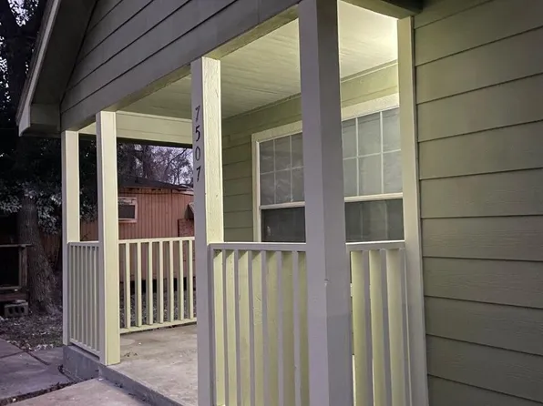 7507 Burt St, Houston, TX 77088