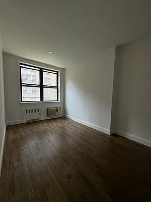 Rented by Current Real Estate Advisors | media 2