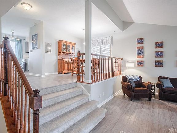 2nd image of 1015 Glen Arbor Ct