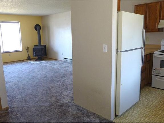 2nd image of 1806 C St SE #A