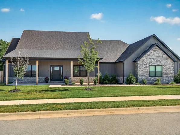 1900 Strong Ave, Pea Ridge, AR 72751