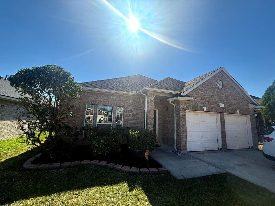 1st image of 10110 Gil Jr Ln #10110