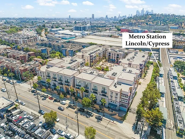 360 W Avenue 26 — Photo 12