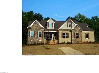 128 Starboard Ct, Stokesdale, NC 27357