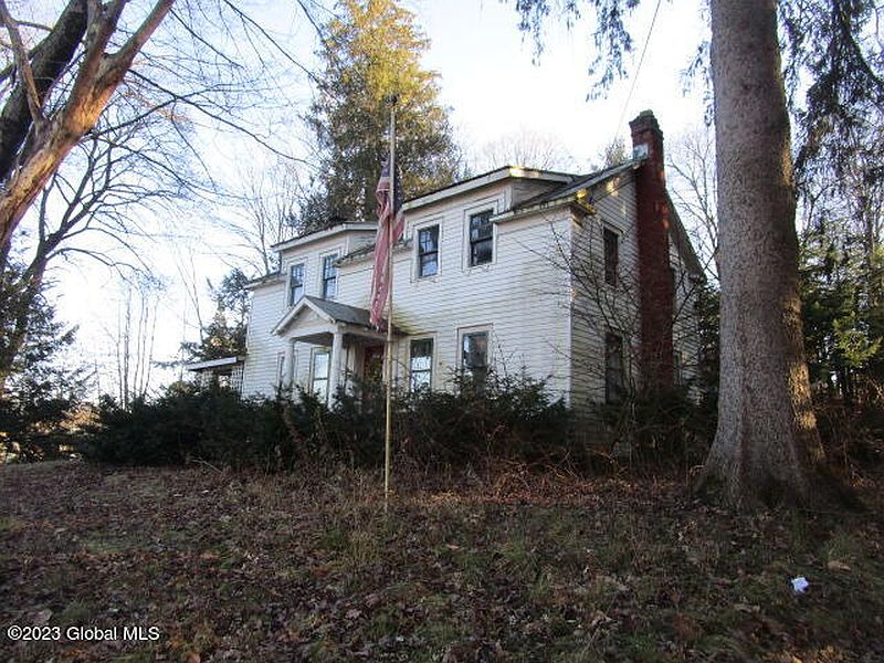 3rd image of 196 Palmer Avenue