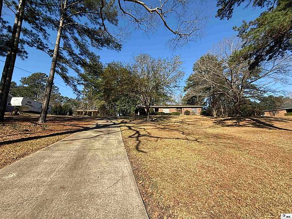 3rd image of 109 Mesa Dr