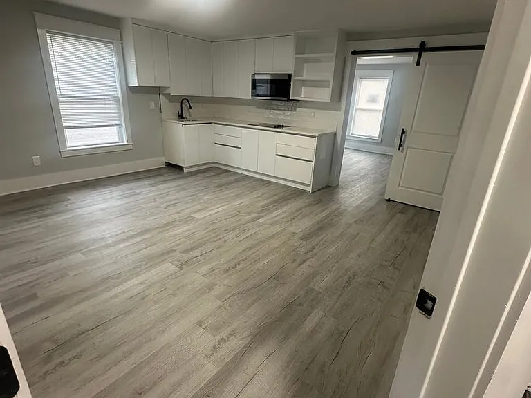 141 Union St — Photo 2