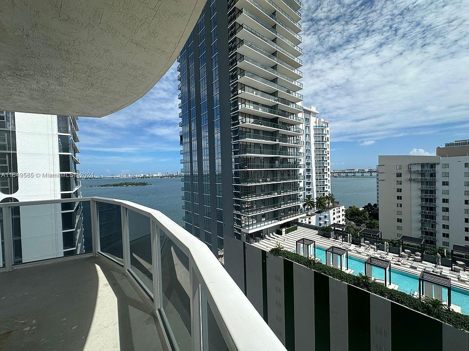 1st image of 601 NE 23rd St APT 1603
