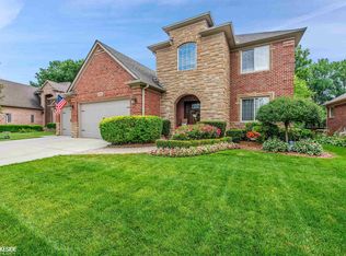 22070 Sturgeon River Dr, Macomb, MI 48042