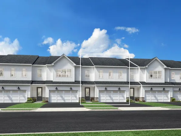 8 Oakwood Ln, Sellersville, PA 18960