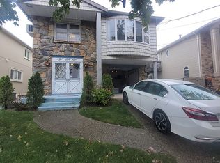 343 Montreal Ave, Staten Island, NY 10306