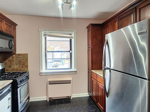 4th image of 6968 137th St Floor 1
