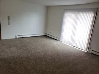 2 bed, 1000 sqft, $1,395 — Photo 2