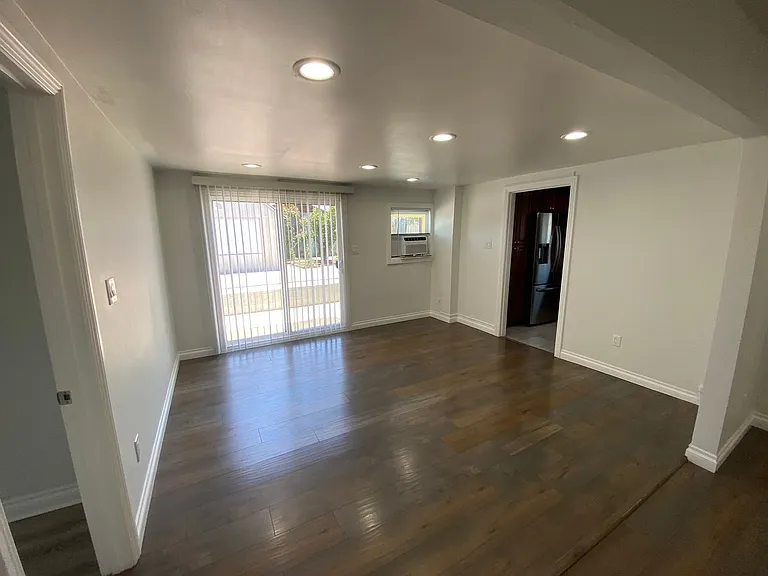 15522 Claretta Ave — Photo 10