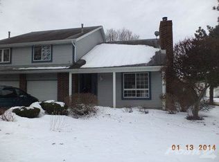 52138 Country Ln, South Bend, IN 46637
