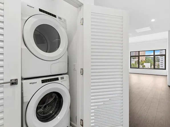 143 Old River Road image 28 of 47