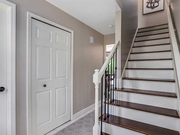 3rd image of 3210 Featherstone Ct