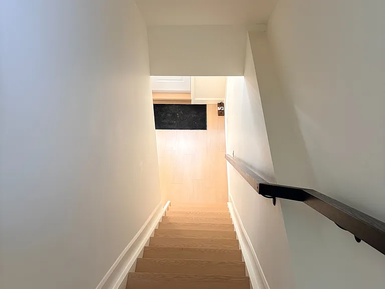 243 Bradford St #1A — Photo 8