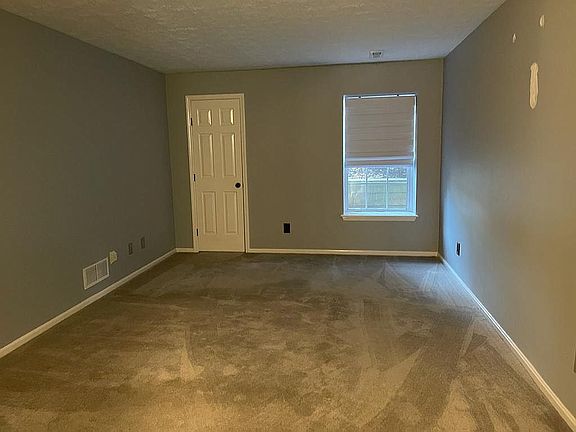 4th image of 1300 Cedarwood Dr APT C1