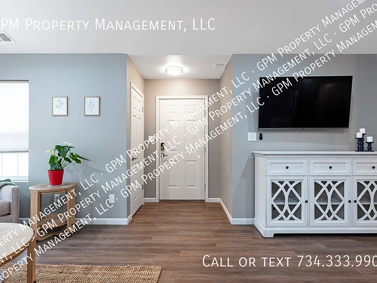 24538 Brookwood — Photo 7