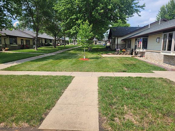 2nd image of 1940 23rd St #18