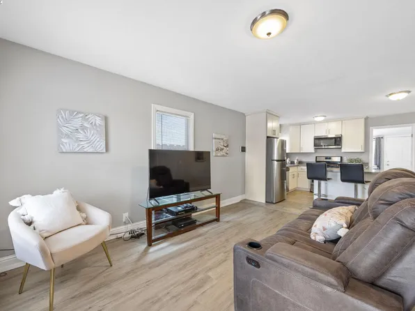 1748 103rd Ave, Oakland, CA 94603