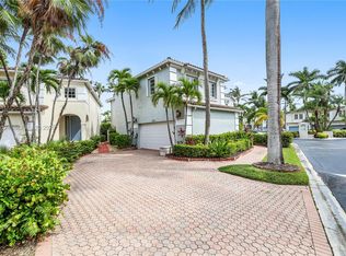 3015 NE 208th St, Aventura, FL 33180