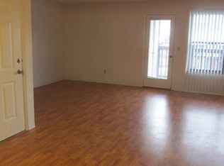 1805 Sherman Square Dr, Saint Charles, MO 63303