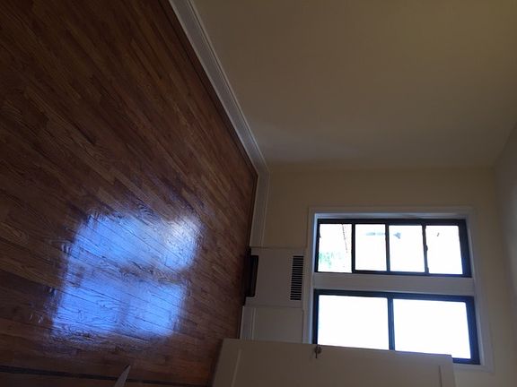 5th image of 16710 Crocheron Ave APT 5A