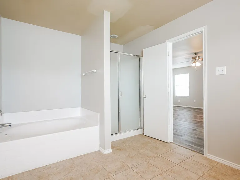 8500 Shallow Creek Dr — Photo 14