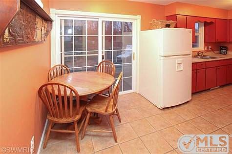 4th image of 159 Beaumont Dr