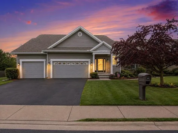 1087 Barrington NW, Grand Rapids, MI 49534