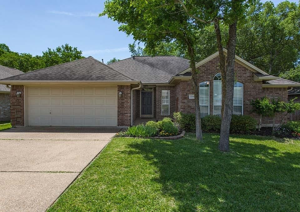 1st image of 1706 Starling Dr