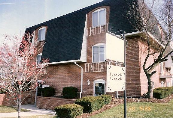 4th image of 997 N Market St APT 202