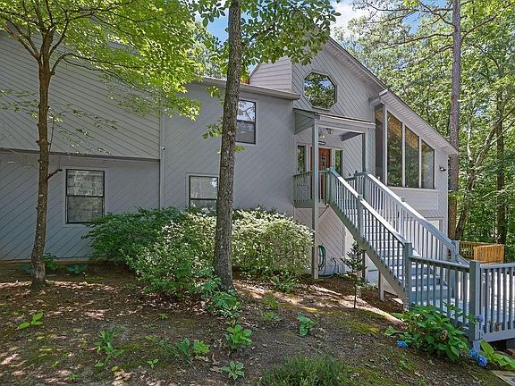 3rd image of 1314 Shadowood Ct
