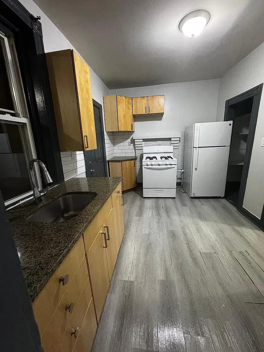 2 bed, $1,750 — Photo 2