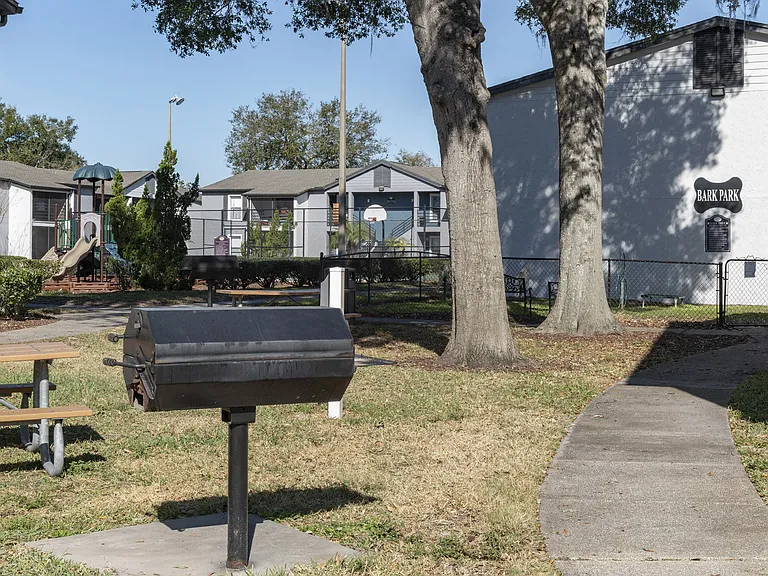 Parke East — Photo 24