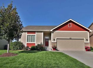 6102 S 189th St, Omaha, NE 68135