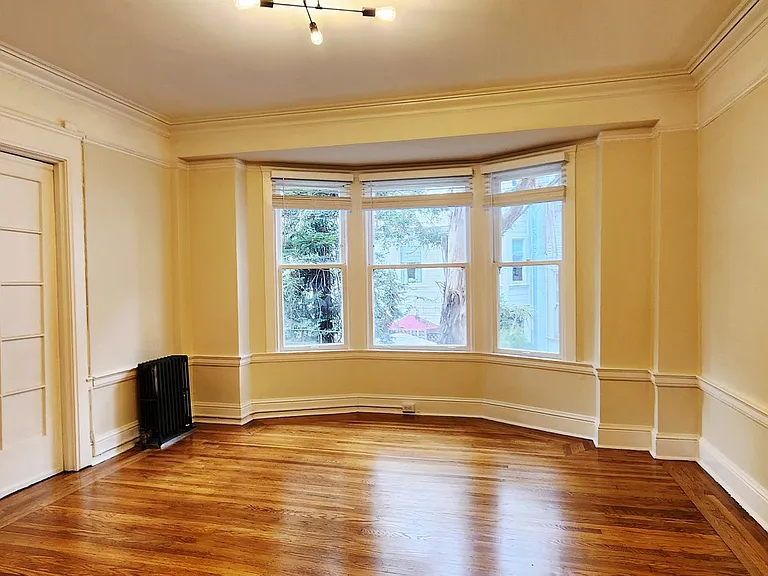 834 Bush St — Photo 18