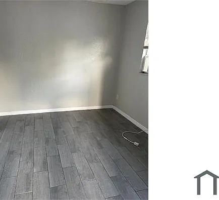 2169 Oakley Ave S — Photo 2