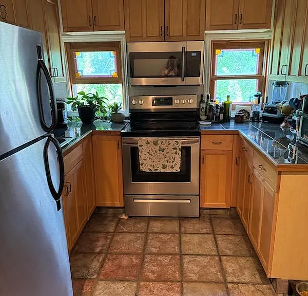24 Prince St #3B — Photo 4