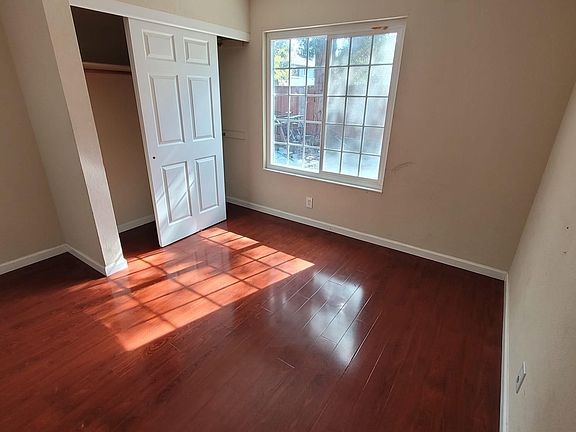 5th image of 5084 Crandallwood Dr