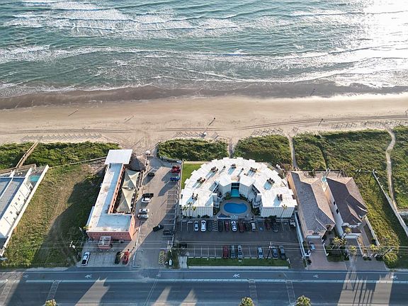 2nd image of 5008 Gulf Blvd APT 109