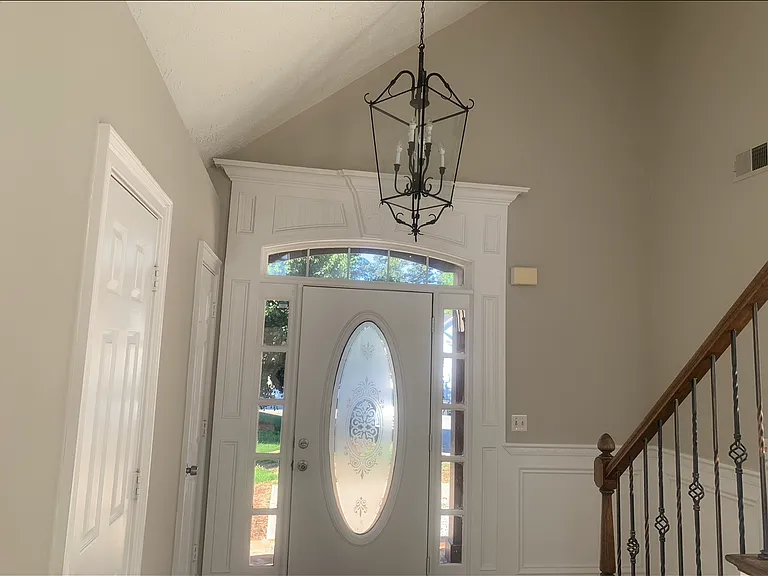 3375 Saint James Pl — Photo 2