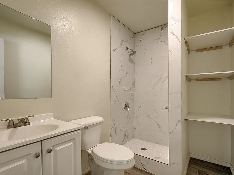 825 Liston Pl #1 — Photo 3