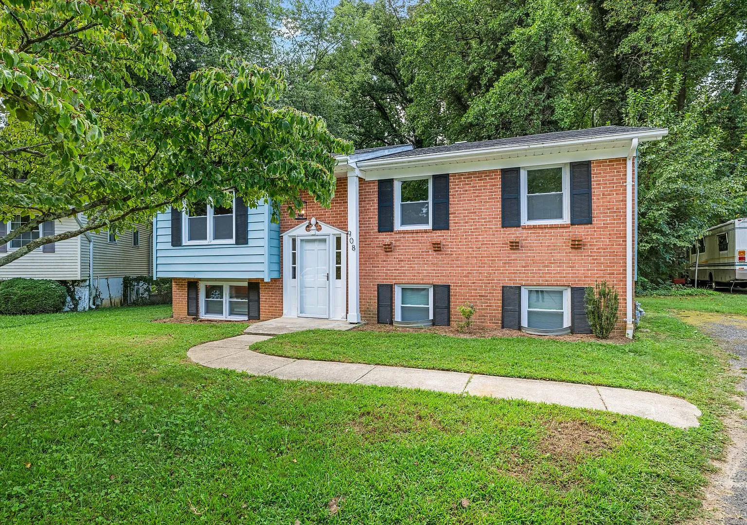 Coming Soon! Udpated 3 Bed 2 Bath Home In Severna Park — Photo 1
