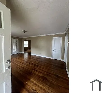 3 bed, $1,095 — Photo 2