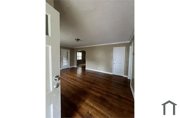 Building Photo - 1063 Ramona St