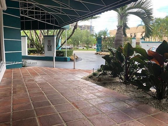 2nd image of 1700 NW North River Dr APT 807