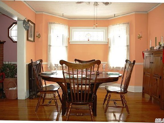 4th image of 120 Crocus Ave